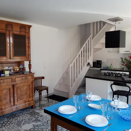 Le Petit Lustucru * Saint-Martin-des-Champs (Manche)